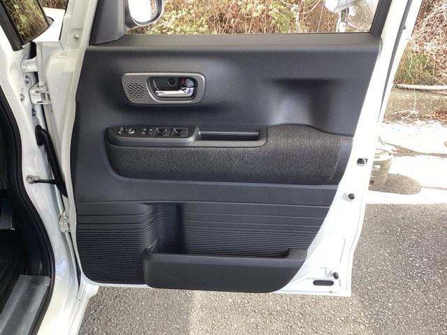 N-BOXカスタム ベースグレード 純正メモリーナビ ドラレコ リアカメラ ベンチシ-ト アクティブクルーズ フルセグ対応 前席シートヒーター イモビライザー USB 運転席エアバッグ スマートキー&プッシュスタート LEDヘッド(52枚目)