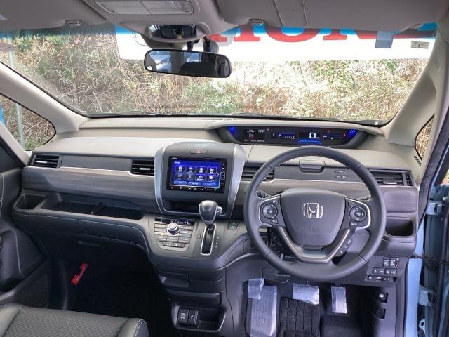 フリード G・ホンダセンシング 純正メモリーナビ ドラレコ リアカメラ W電動ドア キーフリ スマートキーシステム カーテンエアバッグ イモビ USBポート カラーバックモニター 横滑防止装置 LEDランプ 整備点検記録簿 エアコン(2枚目)