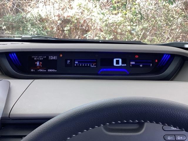 フリード G・ホンダセンシング 純正メモリーナビ ドラレコ リアカメラ W電動ドア キーフリ スマートキーシステム カーテンエアバッグ イモビ USBポート カラーバックモニター 横滑防止装置 LEDランプ 整備点検記録簿 エアコン(44枚目)