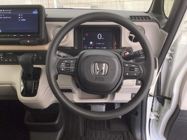 Ｎ－ＢＯＸ ベースグレード　純正ナビ　フルセグ　リアカメラ　ＥＣＯＮ　ＬＥＤヘットライト　ブレーキサポート　キーフリーシステム　盗難防止装置　パワーウインドー　ナビＴＶ　スマートキーシステム　サイドエアバック　パワーステアリング（18枚目）
