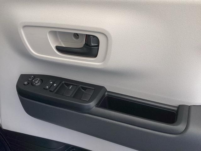 Ｎ－ＢＯＸ ベースグレード　純正ナビ　フルセグ　リアカメラ　ＥＣＯＮ　ＬＥＤヘットライト　ブレーキサポート　キーフリーシステム　盗難防止装置　パワーウインドー　ナビＴＶ　スマートキーシステム　サイドエアバック　パワーステアリング（48枚目）