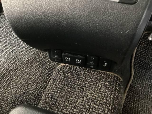 シエンタ ハイブリッドファンベースGグランパー ナビ 全周囲カメラ 5人乗り シートヒーター フルセグTV 両側自動ドア 衝突軽減 クリアランスソナー クルーズコントロール スマートキー 横滑り防止装置 アイドリングストップ オートエアコン ETC(23枚目)