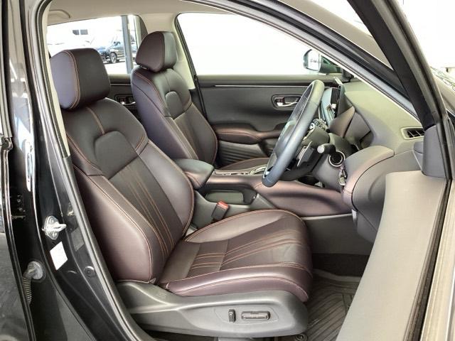 �t�����g�͂Q�ȋ��A�{�v�p���[�V�[�g�d�l�Ȃ̂ŁA���K�Ƀh���C�u���ł��܂��B�n���h���̓e���X�R�s�b�N�@�\�ŁA�n���h���ʒu����E���E��O�E���ɒ��߂ł��܂��B