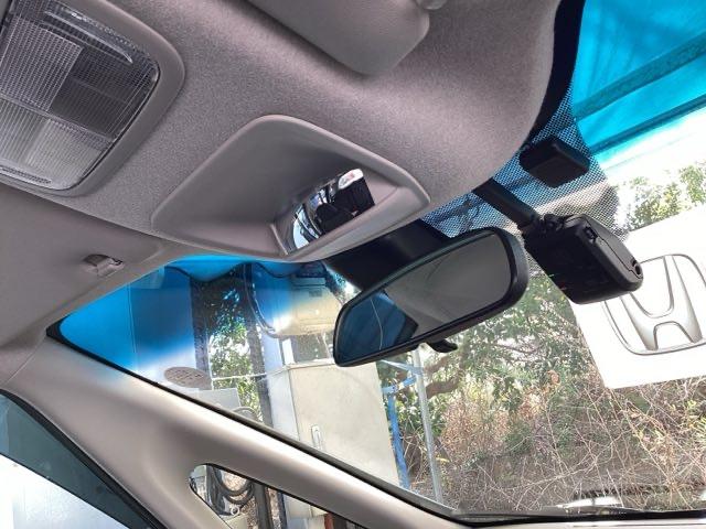 フリード＋ Ｇ　純正メモリーナビ　ドラレコ　リアカメラ　シートヒータ　誤発進抑制機能　オートクルーズ　スマキー　フルオートエアコン　エアバッグ　イモビライザー　ＶＳＡ　両側電動ドア　キーフリー　ＬＥＤヘッド　ＤＶＤ（10枚目）