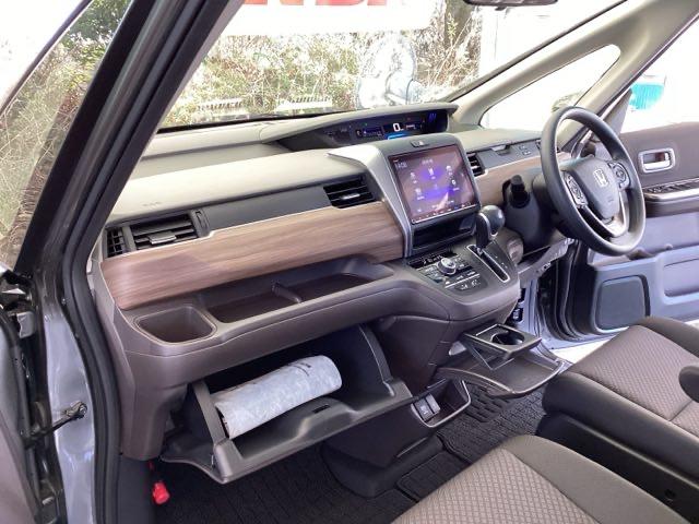 フリード＋ Ｇ　純正メモリーナビ　ドラレコ　リアカメラ　シートヒータ　誤発進抑制機能　オートクルーズ　スマキー　フルオートエアコン　エアバッグ　イモビライザー　ＶＳＡ　両側電動ドア　キーフリー　ＬＥＤヘッド　ＤＶＤ（33枚目）