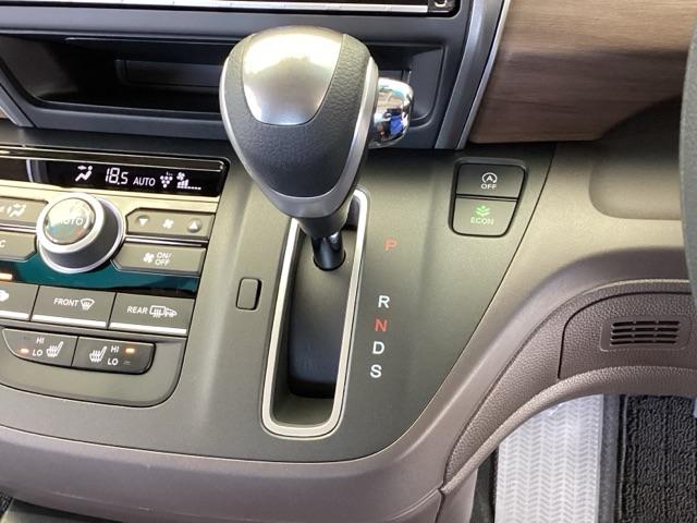 フリード＋ Ｇ　純正メモリーナビ　ドラレコ　リアカメラ　シートヒータ　誤発進抑制機能　オートクルーズ　スマキー　フルオートエアコン　エアバッグ　イモビライザー　ＶＳＡ　両側電動ドア　キーフリー　ＬＥＤヘッド　ＤＶＤ（37枚目）