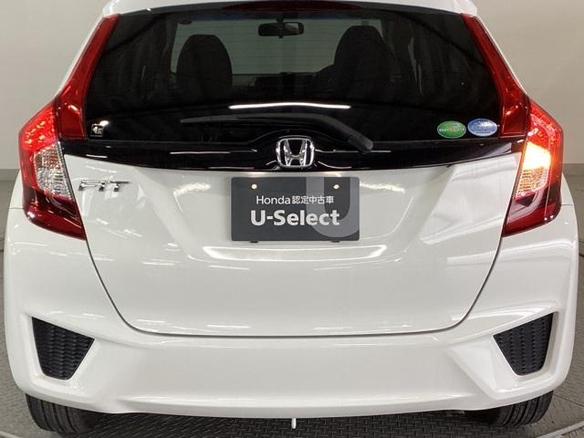 フィット １３Ｇ・Ｆパッケージ　ナビ　スマートキー　ＥＴＣ　アイドリングストッ　運転席助手席エアバック　横滑り防止システム　イモビ　フルオートエアコン　１セグ　エアバック　キ－フリ－　ＰＳ　パワーウィンドウ　ＡＢＳ（30枚目）