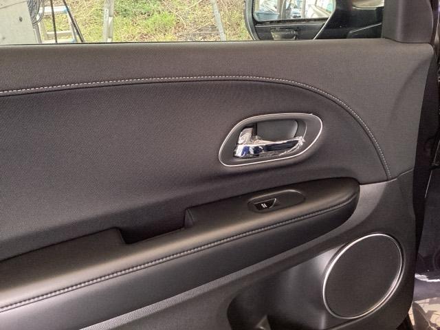 �y�����암���z�����^�b�`�ŁA�p���[�E�C���h�E�̊J���삪�\�ł��B