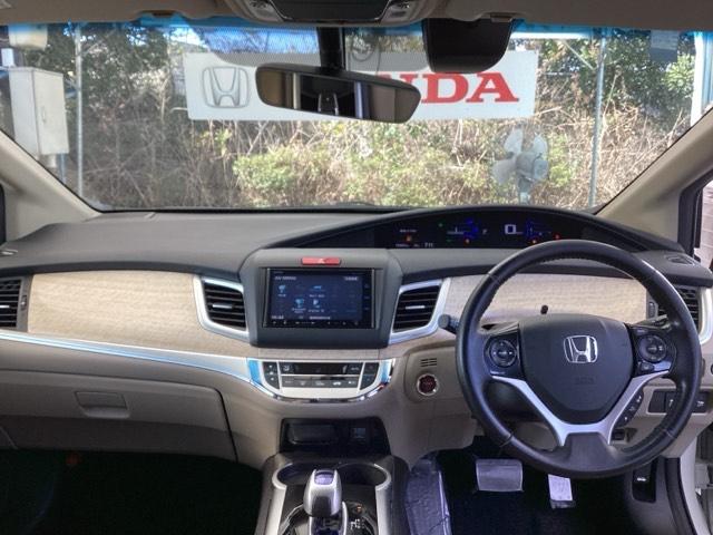 �t�����g�K���X���傫���A���C�h�Ȏ��E�ŉ^�]�����₷���Ȃ�悤�ɁA�݌v����Ă��܂��B