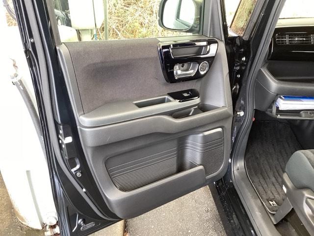 Ｎ－ＢＯＸカスタム Ｌ　純正メモリーナビ　シートヒーター　ＥＴＣ　スマートキーシステム　追従型クルコン　Ｂｌｕｅｔｏｏｔｈ音楽　電動格納式ドアミラー　ＬＫＡＳ　リヤカメラ　サイドカーテンエアバック　ナビ＆ＴＶ　ＵＳＢポート（32枚目）