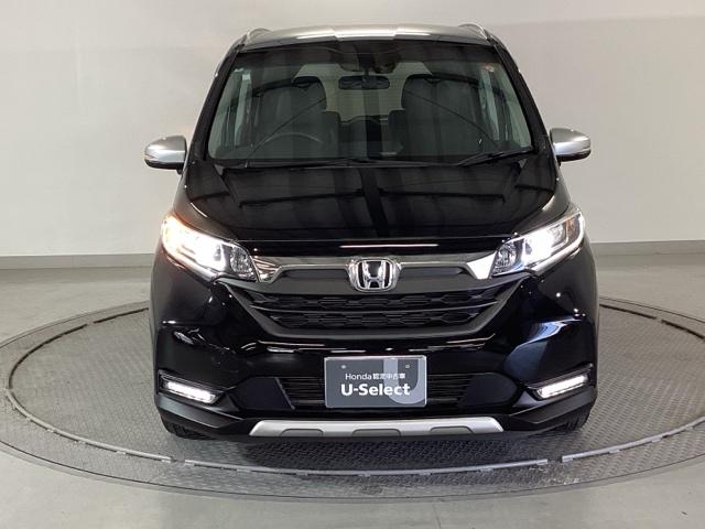 フリード クロスター・ホンダセンシング　純正ナビ　フルセグ　６人乗り　電動格納ミラー　衝突被害軽減ブレーキ　オートクルーズコントロール　レーンアシスト　ミュージックプレイヤー接続可　ＤＶＤ再生　イモビライザー　ＵＳＢポート　地デジ　パワステ（6枚目）