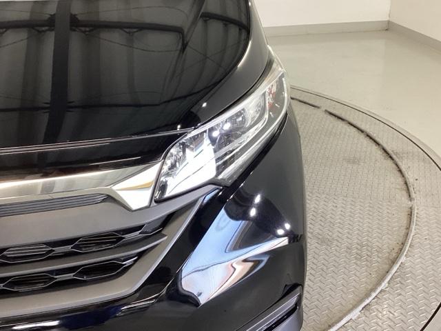 フリード クロスター・ホンダセンシング　純正ナビ　フルセグ　６人乗り　電動格納ミラー　衝突被害軽減ブレーキ　オートクルーズコントロール　レーンアシスト　ミュージックプレイヤー接続可　ＤＶＤ再生　イモビライザー　ＵＳＢポート　地デジ　パワステ（28枚目）