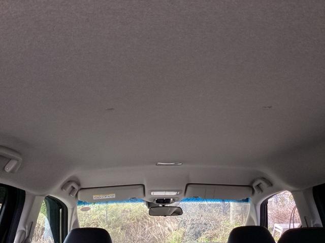 フリード クロスター・ホンダセンシング　純正ナビ　フルセグ　６人乗り　電動格納ミラー　衝突被害軽減ブレーキ　オートクルーズコントロール　レーンアシスト　ミュージックプレイヤー接続可　ＤＶＤ再生　イモビライザー　ＵＳＢポート　地デジ　パワステ（51枚目）