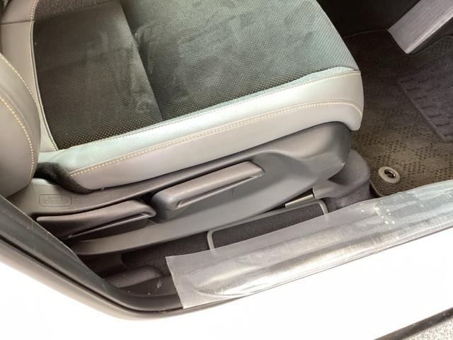 フィット ｅ：ＨＥＶＲＳ　純正ナビ　フルセグ　リアカメラ　ＡＵＸ　踏み間違い防止　アクティブクルーズコントロール　イモビライザー　ＡＡＣ　カーテンエアバック　Ｂｌｕｅｔｏｏｔｈ　ＵＳＢ　スマキー　レーンキープアシスト　ＥＳＣ（46枚目）