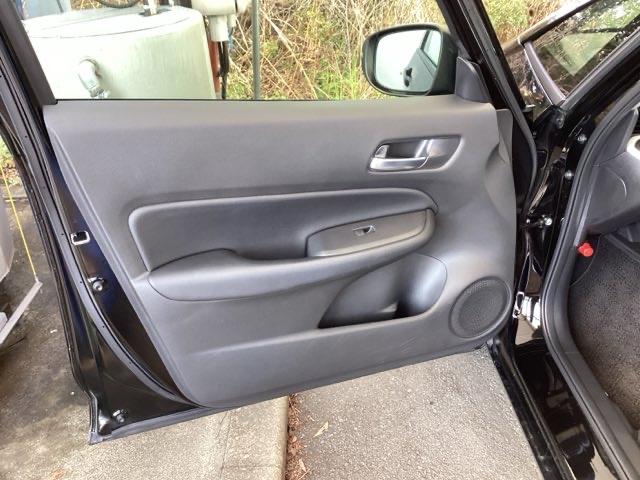 フィット e:HEVホーム 純正メモリーナビ ドラレコ リアカメラ Aライト AUX 電格ミラー BTオーディオ レーダークルコン 車線維持支援システム 前後ソナー 地デジフルセグ バックビューモニター Wエアバッグ スマキー(32枚目)