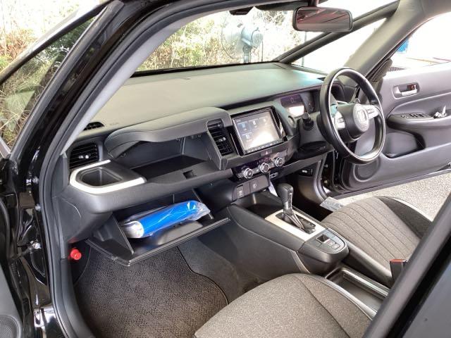 フィット e:HEVホーム 純正メモリーナビ ドラレコ リアカメラ Aライト AUX 電格ミラー BTオーディオ レーダークルコン 車線維持支援システム 前後ソナー 地デジフルセグ バックビューモニター Wエアバッグ スマキー(33枚目)