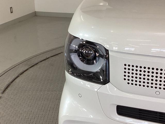 Ｎ－ＢＯＸ ベースグレード　純正ナビ　フルセグ　リアカメラ　追従クルーズ　コーナーソナー　踏み間違い防止装置　電動格納式ミラー　車線維持支援システム　パワーステアリング　前席シートヒーター　インテリキー　イモビ　ＬＥＤランプ（29枚目）