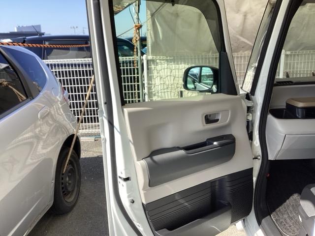 Ｎ－ＢＯＸ ベースグレード　純正ナビ　フルセグ　リアカメラ　追従クルーズ　コーナーソナー　踏み間違い防止装置　電動格納式ミラー　車線維持支援システム　パワーステアリング　前席シートヒーター　インテリキー　イモビ　ＬＥＤランプ（38枚目）