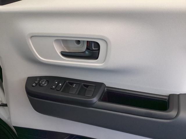 Ｎ－ＢＯＸ ベースグレード　純正ナビ　フルセグ　リアカメラ　追従クルーズ　コーナーソナー　踏み間違い防止装置　電動格納式ミラー　車線維持支援システム　パワーステアリング　前席シートヒーター　インテリキー　イモビ　ＬＥＤランプ（48枚目）