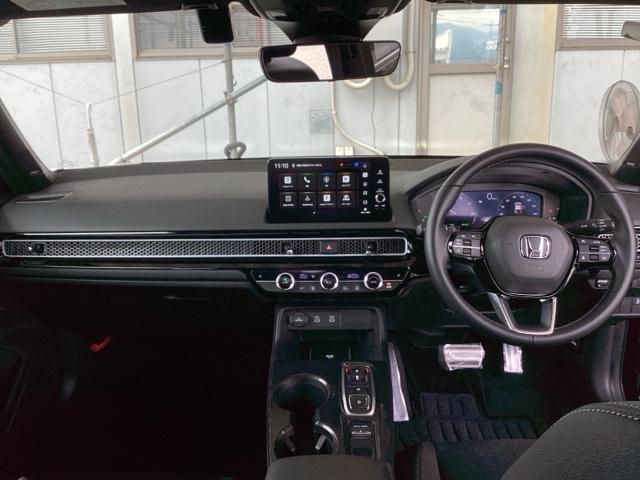 �t�����g�K���X���傫���A���C�h�Ȏ��E�ŉ^�]�����₷���Ȃ�悤�ɁA�݌v����Ă��܂��B