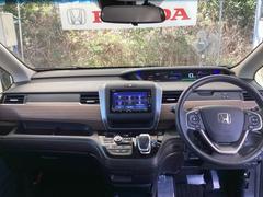 �ե���ȥ��饹���礭�����磻�ɤʻ볦�Ǳ�ž�⤷�䤹���ʤ�褦�ˡ��߷פ���Ƥ��ޤ��� 3