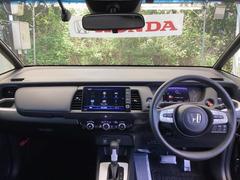 �ե���ȥ��饹���礭�����磻�ɤʻ볦�Ǳ�ž�⤷�䤹���ʤ�褦�ˡ��߷פ���Ƥ��ޤ��� 3