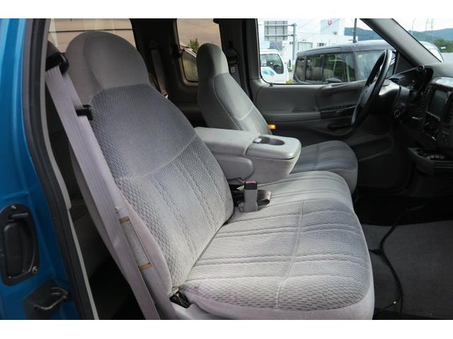 Ｆ－１５０ ベースグレード　ディスプレイオーディオ　フルセグ　ベンチシート　社外１６インチホイール　マッドタイヤ　カンガルーバー（20枚目）