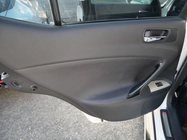 ＩＳ Ｆ ベースグレード　本革パワーシート　シートヒーター　スマートキー　プッシュスタート　ナビ　バックモニター　マークレビンソンオーディオ　社外１９インチアルミホイール　車高調（17枚目）