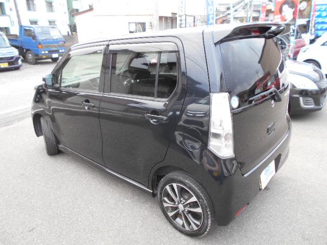 ワゴンＲスティングレー Ｔ　インタークーラーターボ　スマートキー　プッシュスタート　メモリーナビ　地デジ　Ｂｌｕｅｔｏｏｔｈ　ＤＶＤ再生　ＵＳＢ　ＥＴＣ　ＨＩＤヘッドライト　電格ミラー　オートエアコン　タイミンチェーン　フォグ（7枚目）