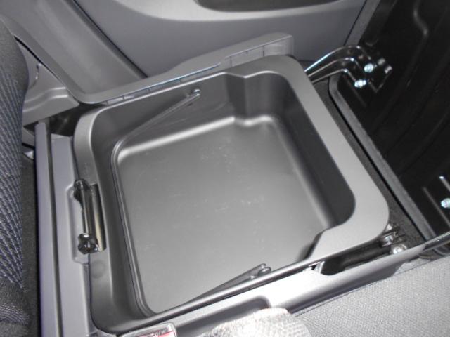 ワゴンＲスティングレー Ｔ　インタークーラーターボ　スマートキー　プッシュスタート　メモリーナビ　地デジ　Ｂｌｕｅｔｏｏｔｈ　ＤＶＤ再生　ＵＳＢ　ＥＴＣ　ＨＩＤヘッドライト　電格ミラー　オートエアコン　タイミンチェーン　フォグ（25枚目）