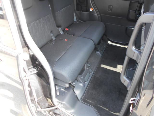 ルーミー カスタムG S トヨタセーフティーセンス 全方位モニター バックカメラ メモリーナビ 地デジ Bluetooth DVD 両側電動スライドドア スマートキー プッシュスタート シートヒーター LEDヘッドライト(11枚目)