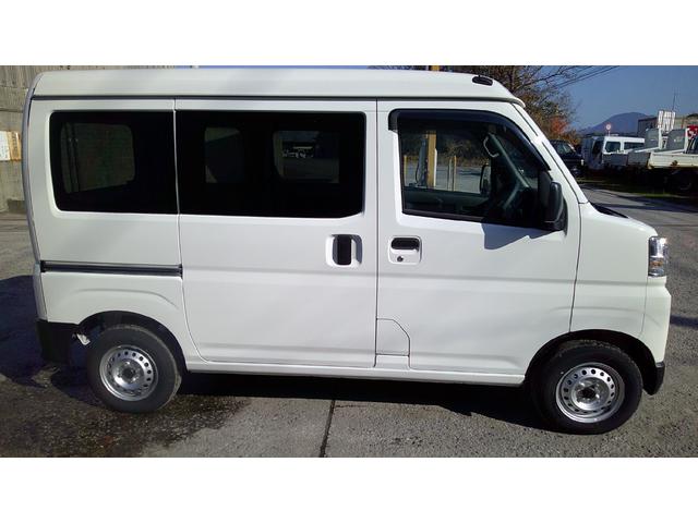 ハイゼットカーゴ ＤＸ　登録済み未使用車（8枚目）