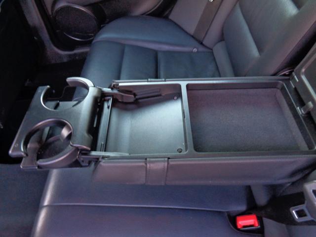 Cクラスステーションワゴン C200ブルーエフィシェンシーワゴンアバンG AMGスタイリングPKG本革パワーシートナビフルセグTVバックカメラBlutoothハンズフリー&音楽DVDパドルシフトシートヒーターETC2.0AMGエアロAMG17アルミドリルドディスクローター(61枚目)