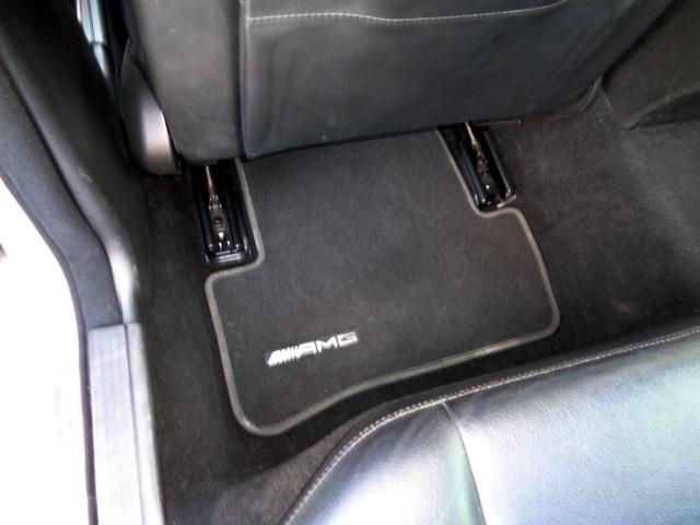 Cクラスステーションワゴン C200ブルーエフィシェンシーワゴンアバンG AMGスタイリングPKG本革パワーシートナビフルセグTVバックカメラBlutoothハンズフリー&音楽DVDパドルシフトシートヒーターETC2.0AMGエアロAMG17アルミドリルドディスクローター(62枚目)