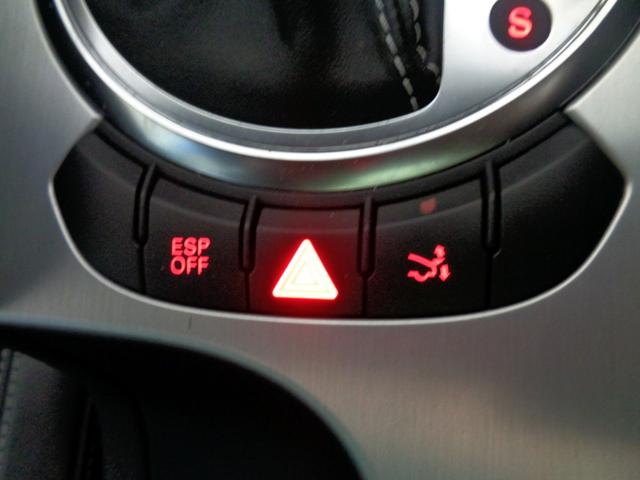 ＴＴクーペ ２．０ＴＦＳＩ　クワトロ　Ｓラインリミテッド　コンペティションＲＳリアウィング　ＳＬＩＮＥエアロ　ナビ　フルセグＴＶ　障害物センサー　可変オートリアスポイラー　Ｓライン専用純正１８アルミ　ＢｙキセノンＢｌｕｅｔｏｏｔｈハンズフリー＆音楽　ＤＶＤ（27枚目）