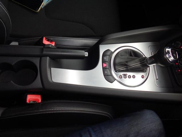 ＴＴクーペ ２．０ＴＦＳＩ　クワトロ　Ｓラインリミテッド　コンペティションＲＳリアウィング　ＳＬＩＮＥエアロ　ナビ　フルセグＴＶ　障害物センサー　可変オートリアスポイラー　Ｓライン専用純正１８アルミ　ＢｙキセノンＢｌｕｅｔｏｏｔｈハンズフリー＆音楽　ＤＶＤ（30枚目）