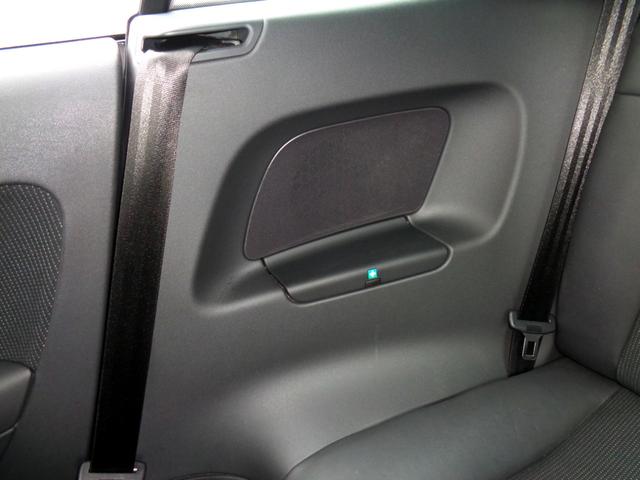 ＴＴクーペ ２．０ＴＦＳＩ　クワトロ　Ｓラインリミテッド　コンペティションＲＳリアウィング　ＳＬＩＮＥエアロ　ナビ　フルセグＴＶ　障害物センサー　可変オートリアスポイラー　Ｓライン専用純正１８アルミ　ＢｙキセノンＢｌｕｅｔｏｏｔｈハンズフリー＆音楽　ＤＶＤ（52枚目）