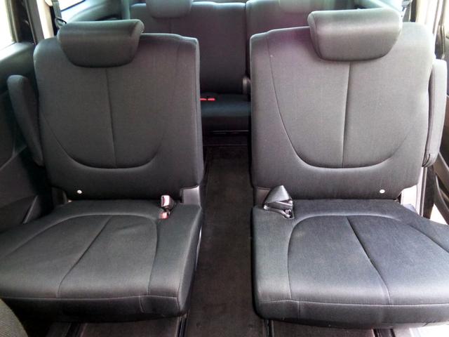 �Z�J���h�V�[�g�͏�L�摜���ł̓T�[�h�V�[�g�܂ňړ����ł��@�V�[�g�����E�X���C�h�ŃV�[�g���Ȃ��΂R�l���܂��I