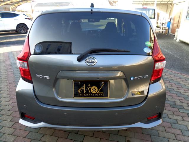 ノート ｅ－パワー　Ｘ　１オーナー車ナビＴＶ全方位カメラ追突軽減レーダーブレーキスマキー＆プッシュスタートＢｌｕｅｔｏｏｔｈフルセグＴＶデジタルルームミラー純正ドライブレコーダーＬＥＤライト前後障害物センサー純正１５アルミ（6枚目）