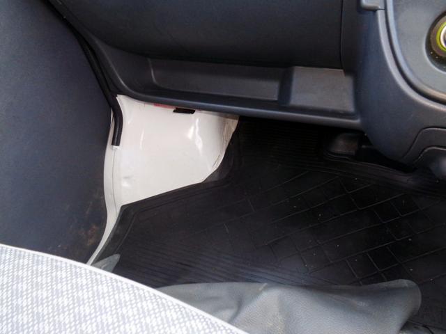 ハイゼットカーゴ スペシャル　エアコン　パワーステアリング　エアバック　ＡＭ・ＦＭラジオ　ＭＴ５速　両側スライドドア　集中ドアロック　ドアバイザー　積載量３５０ｋｇ　乗車定員４人　実走行７万ｋｍ台（23枚目）