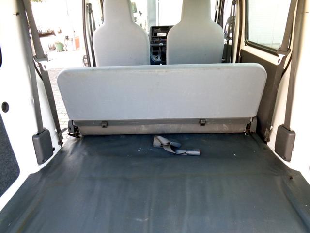 ハイゼットカーゴ スペシャル　エアコン　パワーステアリング　エアバック　ＡＭ・ＦＭラジオ　ＭＴ５速　両側スライドドア　集中ドアロック　ドアバイザー　積載量３５０ｋｇ　乗車定員４人　実走行７万ｋｍ台（39枚目）