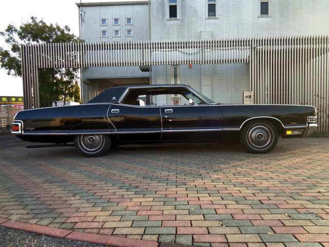 マーキュリーグランド・マーキー ブロアム　１９７２ｙ正規輸入ディーラー車　法人ワンオーナー　実走行車　ベンチシート　コラムシフト　フルオリジナルＶ８　４２９　４バレルエンジン　バイナルＴＯＰ　ヒドゥンヘッドライト　金属製純正ホイールキャップ（4枚目）