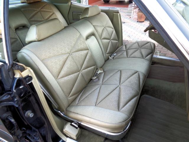 マーキュリーグランド・マーキー ブロアム　１９７２ｙ正規輸入ディーラー車　法人ワンオーナー　実走行車　ベンチシート　コラムシフト　フルオリジナルＶ８　４２９　４バレルエンジン　バイナルＴＯＰ　ヒドゥンヘッドライト　金属製純正ホイールキャップ（14枚目）