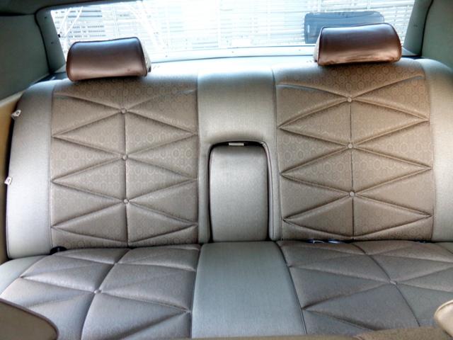 マーキュリーグランド・マーキー ブロアム　１９７２ｙ正規輸入ディーラー車　法人ワンオーナー　実走行車　ベンチシート　コラムシフト　フルオリジナルＶ８　４２９　４バレルエンジン　バイナルＴＯＰ　ヒドゥンヘッドライト　金属製純正ホイールキャップ（18枚目）