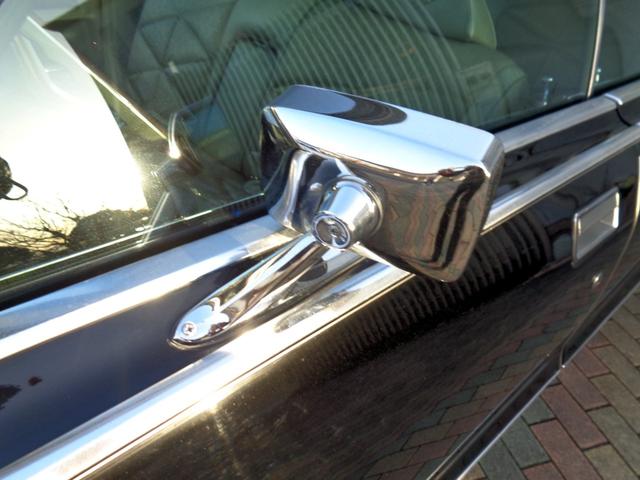 マーキュリーグランド・マーキー ブロアム　１９７２ｙ正規輸入ディーラー車　法人ワンオーナー　実走行車　ベンチシート　コラムシフト　フルオリジナルＶ８　４２９　４バレルエンジン　バイナルＴＯＰ　ヒドゥンヘッドライト　金属製純正ホイールキャップ（42枚目）