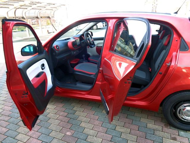 トゥインゴ インテンス キャンバストップ 電動ルーフ ナビ ワンセグTV バックカメラ BluetoothハンズフリーBluetoothミュージック 障害物センサー LEDヘッドライト DEAN15inアルミ オートクルーズ LEDポジション(8枚目)