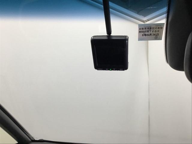 e:HEVホーム カーテンエアバッグ NAVI イモビ 横滑防止 キーフリー クルーズコントロール LEDヘッド CD オートエアコン ABS アイドルストップ エアバック スマキー バックガイドモニター 前後センサー(11枚目)