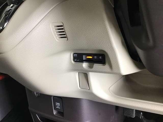 G・Lホンダセンシング メモリーナビ リアカメラ LEDヘッド LEDヘッドライ CDデッキ DVD再生可 フルオートエアコン 横滑防止装置 パワーウィンドウ オートクルーズコントロール インテリキー ナビTV メモリナビ(17枚目)