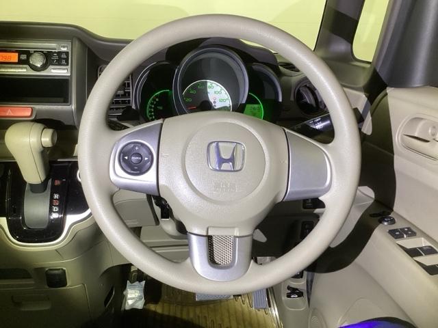 Ｎ－ＢＯＸ Ｇ・Ｌパッケージ　助手席側電動スライドドア　ＣＤ　インテリジェントキー　パワーステ　キーレス　ＡＵＴＯエアコン　助手席エアバック　横滑り防止　ＰＷ　ＡＢＳ　両側スライド片側電動ドア　運転席エアバック（3枚目）