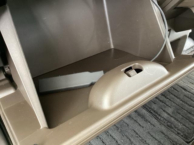 Ｎ－ＷＧＮ Ｌホンダセンシング　純正メモリーナビ　ドラレコ　リアカメラ　レーダーブレーキサポート　盗難防止システム　ソナー　前席シートヒーター　オートクルーズ　ＡＵＴＯライト　ＬＥＤ　カーテンエアバック　ＵＳＢポート　ＥＴＣ付（32枚目）